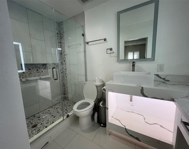 840 Threadneedle Street - Photo Thumbnail 13