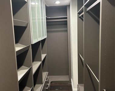 840 Threadneedle Street - Photo Thumbnail 11