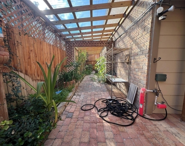 840 Threadneedle Street - Photo Thumbnail 19