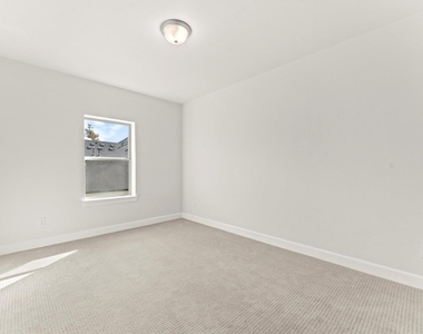 9606 Pink Blossom Court - Photo Thumbnail 32