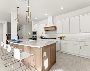 9606 Pink Blossom Court - Photo Thumbnail 12