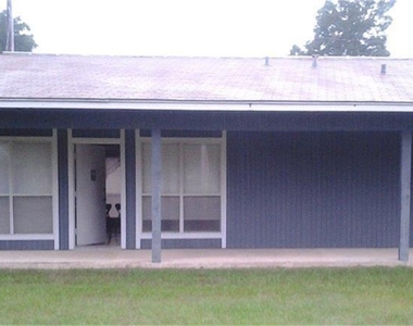 700 W Broad Street - Photo Thumbnail 1