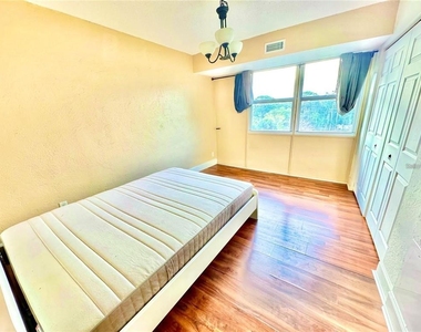 3315 58th Avenue S - Photo Thumbnail 6