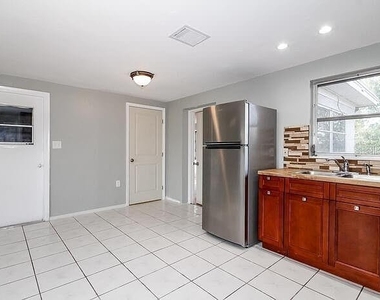 3531 Rosewater Drive - Photo Thumbnail 5