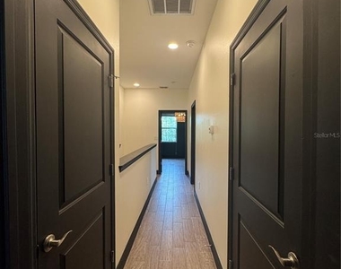 331 N Trask Street - Photo Thumbnail 15
