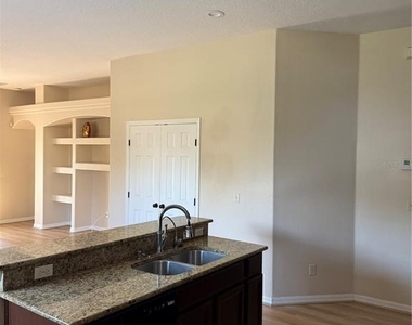 713 Bridgeford Crossing Boulevard - Photo Thumbnail 13