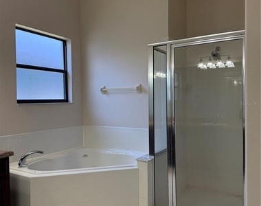 713 Bridgeford Crossing Boulevard - Photo Thumbnail 21
