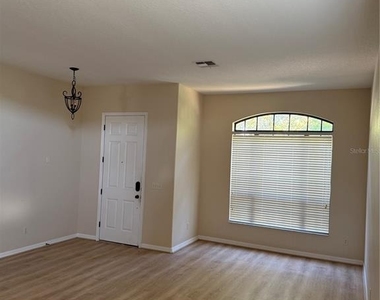 713 Bridgeford Crossing Boulevard - Photo Thumbnail 3