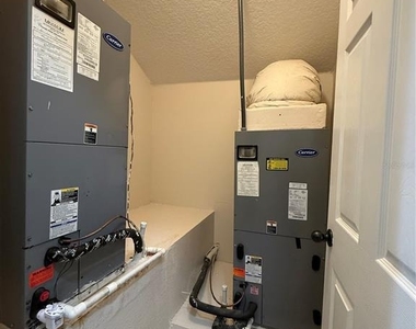 713 Bridgeford Crossing Boulevard - Photo Thumbnail 30