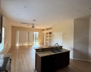713 Bridgeford Crossing Boulevard - Photo Thumbnail 8