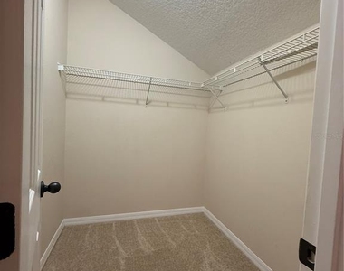 713 Bridgeford Crossing Boulevard - Photo Thumbnail 39