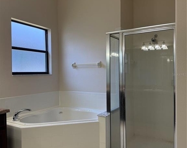 713 Bridgeford Crossing Boulevard - Photo Thumbnail 22