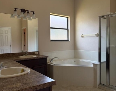 713 Bridgeford Crossing Boulevard - Photo Thumbnail 23