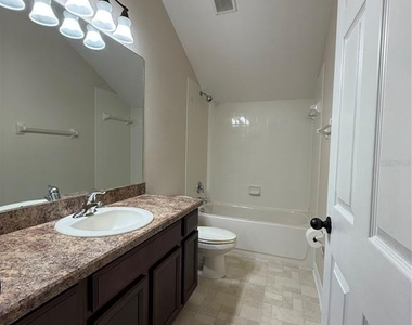 713 Bridgeford Crossing Boulevard - Photo Thumbnail 35
