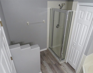 16625 Palm Spring Drive - Photo Thumbnail 26