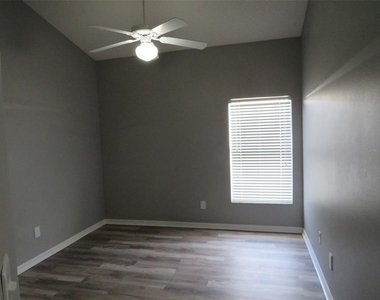 16625 Palm Spring Drive - Photo Thumbnail 30