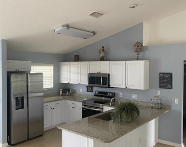 1708 Blue Lake Circle - Photo Thumbnail 18