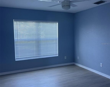 1708 Blue Lake Circle - Photo Thumbnail 4