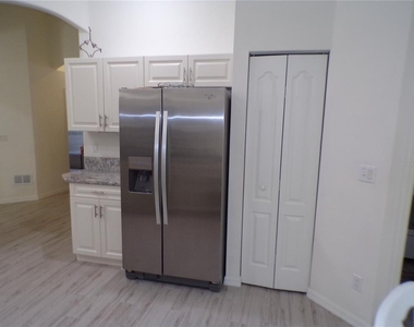3845 Albacete Circle - Photo Thumbnail 28