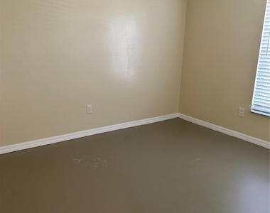 6185 Deming Avenue - Photo Thumbnail 8