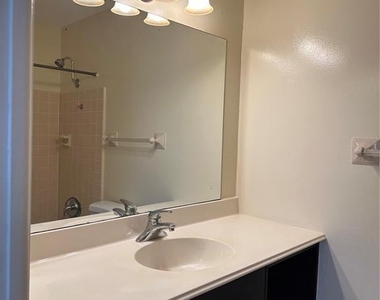 6185 Deming Avenue - Photo Thumbnail 12