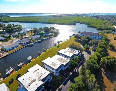 10431 Waterbird Way - Photo Thumbnail 3