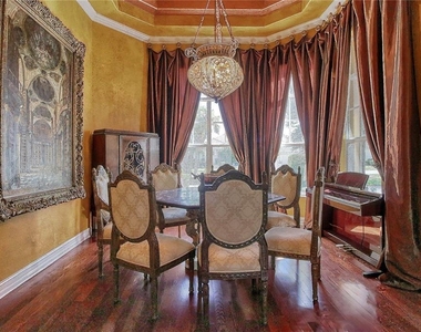 110 Portofino Drive - Photo Thumbnail 16