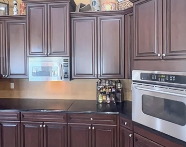 110 Portofino Drive - Photo Thumbnail 11