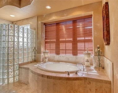110 Portofino Drive - Photo Thumbnail 29