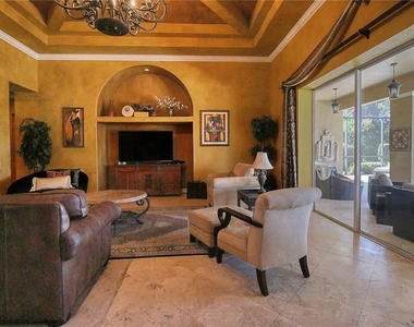 110 Portofino Drive - Photo Thumbnail 8