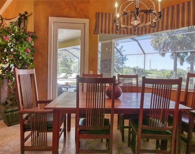 110 Portofino Drive - Photo Thumbnail 14
