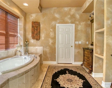110 Portofino Drive - Photo Thumbnail 31