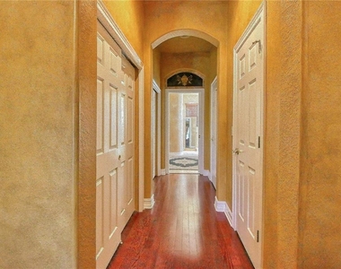 110 Portofino Drive - Photo Thumbnail 25