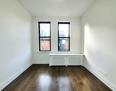 235 west 22 street - Photo Thumbnail 3