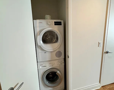 1510 Lexington Avenue - Photo Thumbnail 5