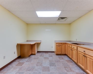 457 State Street - Photo Thumbnail 19