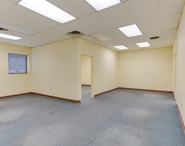 457 State Street - Photo Thumbnail 12