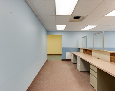 457 State Street - Photo Thumbnail 10