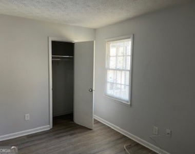 300 Rogers Street - Photo Thumbnail 6