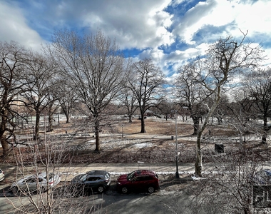 147 Starr Street - Photo Thumbnail 1