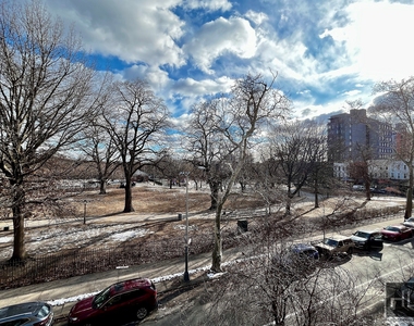 147 Starr Street - Photo Thumbnail 2