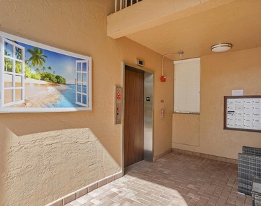 5876 Regal Glen Drive - Photo Thumbnail 3