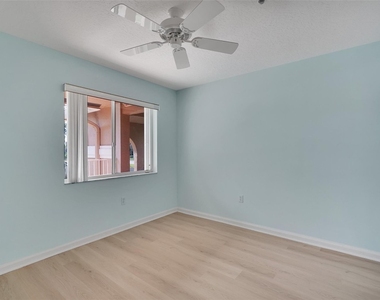 5876 Regal Glen Drive - Photo Thumbnail 20