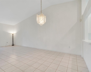 5876 Regal Glen Drive - Photo Thumbnail 12