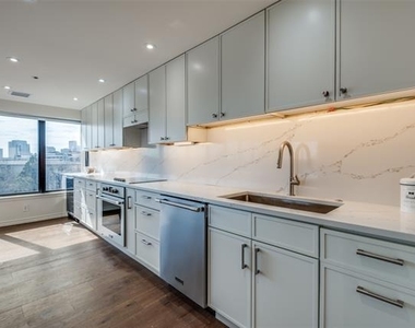 3030 Mckinney Avenue - Photo Thumbnail 7