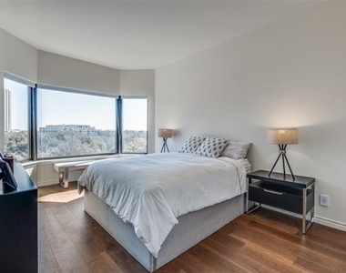 3030 Mckinney Avenue - Photo Thumbnail 16