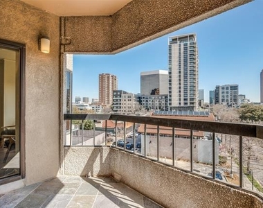 3030 Mckinney Avenue - Photo Thumbnail 18