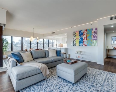 3030 Mckinney Avenue - Photo Thumbnail 1