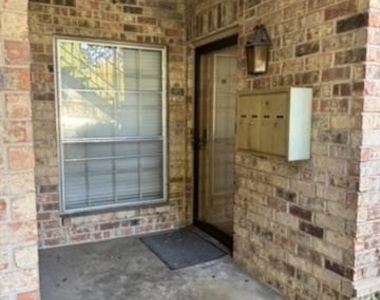 4347 Bellaire Drive S - Photo Thumbnail 1
