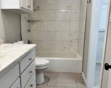4347 Bellaire Drive S - Photo Thumbnail 16